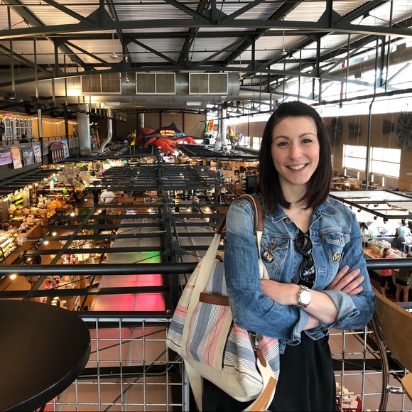 Meet your Posher, Simone - Picture 4 of 6